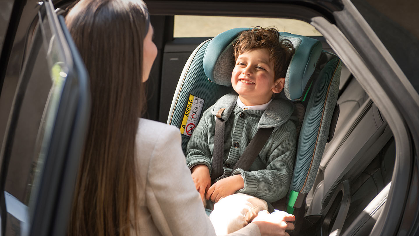https://www.chicco.com.ar/dw/image/v2/BJJJ_PRD/on/demandware.static/-/Sites-Chicco-Argentina-Library/es_AR/dw06ce10e7/site/13-Consejos/Articulos/viajar/GRUPPI SEGGIOLINI AUTO_1440X810.jpg